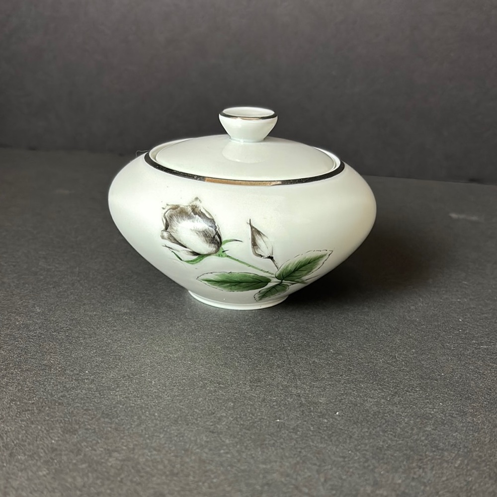 Stonegate Midnight Rose Sugar Bowl & Lid White with Black/Gray Roses Germany
